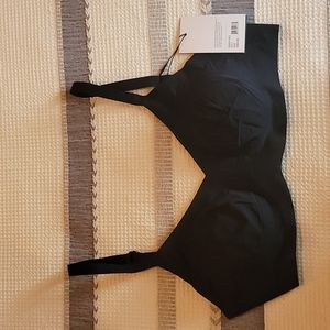 Knix Padded V Neck Bra (Size 4)